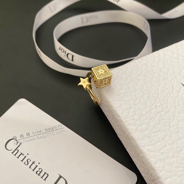 Dior飾品 迪奧經典熱銷款鑲鑽繞圈開口戎指  zgd1050